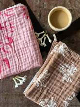 Load image into Gallery viewer, ‘Ūlei Everyday Towel
